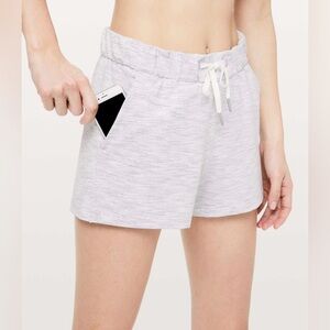 Lululemon On The Fly Short *2.5" in Wee Are From Space Nimbus Battleship